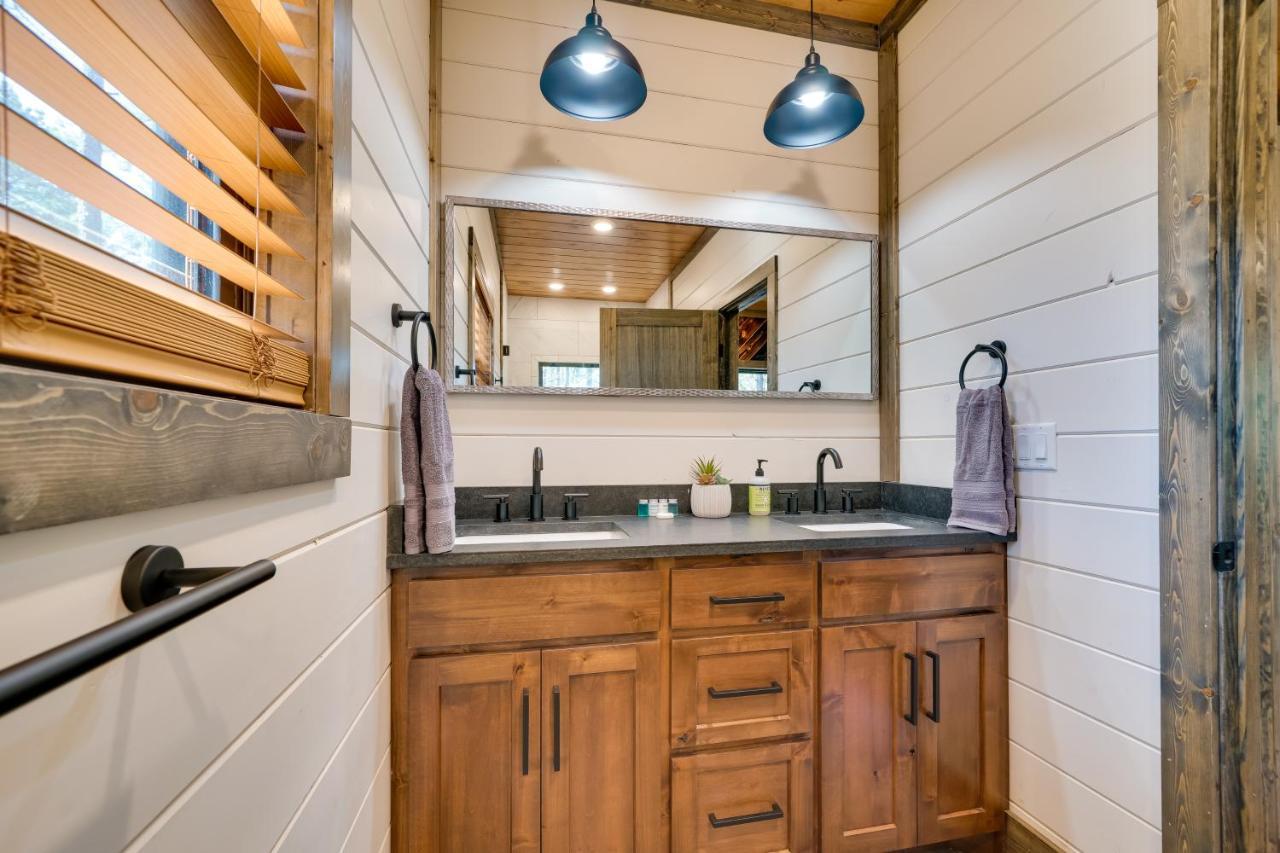 Serene Broken Bow Cabin With Hot Tub And Fire Pit! Exterior foto